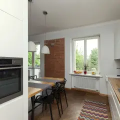Jak zabudować kaloryfer pod oknem: 5 prostych kroków i porady