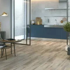 Łączenie podłóg kuchnia-salon: Praktyczny przewodnik i trendy