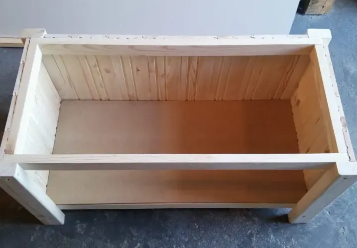 Jak zrobić siedzisko do przedpokoju: 5 prostych projektów DIY