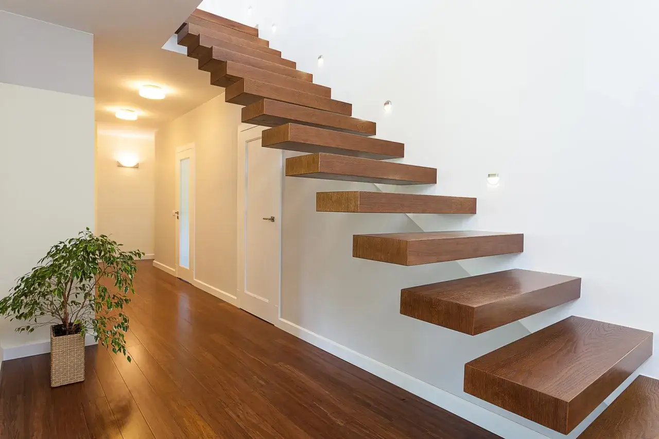 Zdjęcie Schody drewniane czy kamienne: Porównanie, wady i zalety